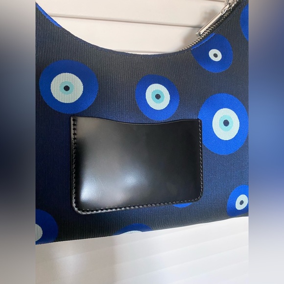 Kate Spade Handbag. - Picture 4 of 11